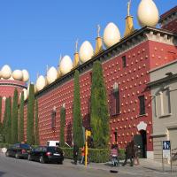 Tetro-Museo Dalí en Figueres: arte en la Costa Brava