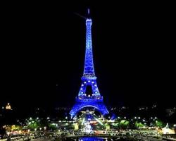 Torre Eiffel París de noche