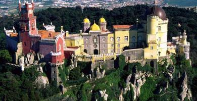 panorámica del Palacio de Pena en Sintra